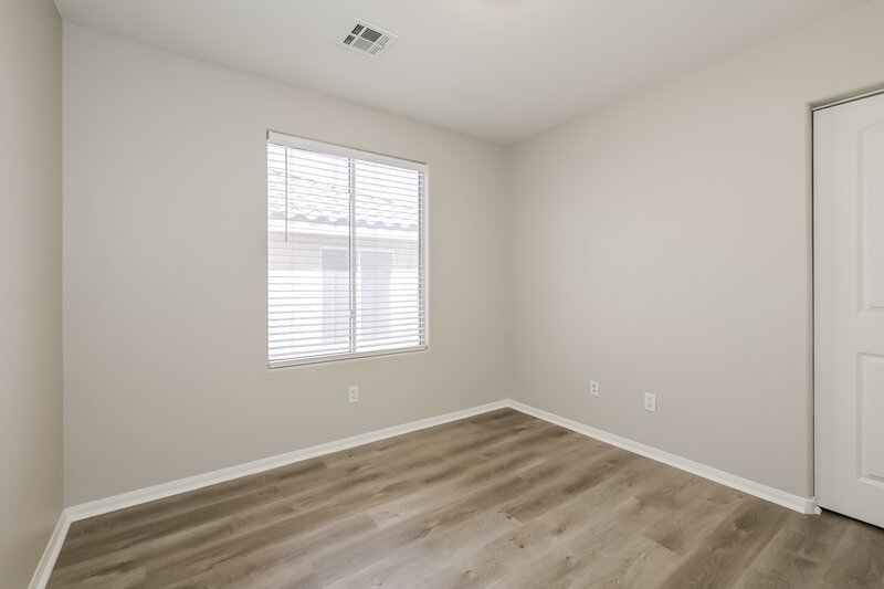 2,255/Mo, 1409 Winters Run Ave Las Vegas, NV 89183 Main Bedroom View