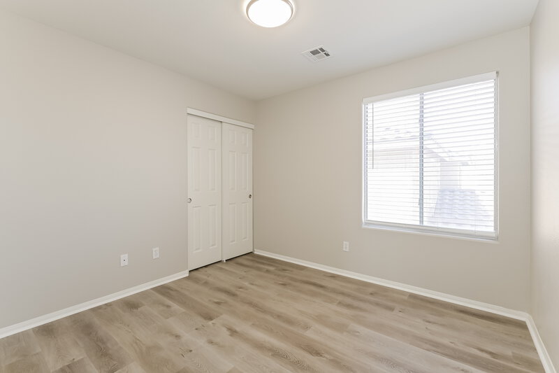 2,255/Mo, 1409 Winters Run Ave Las Vegas, NV 89183 Bedroom View 2