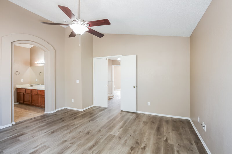 2,185/Mo, 5120 Palo Pinto Ln North Las Vegas, NV 89031 Main Bedroom View 2