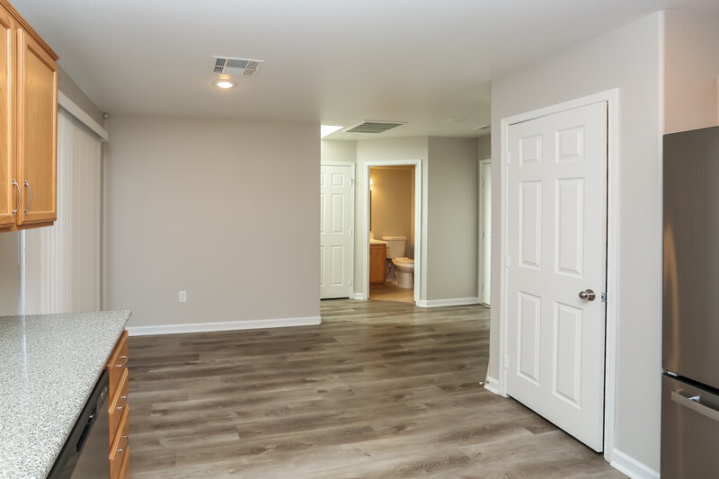1,935/Mo, 9144 Spoonbill Ridge Pl Las Vegas, NV 89143 Dining Room View