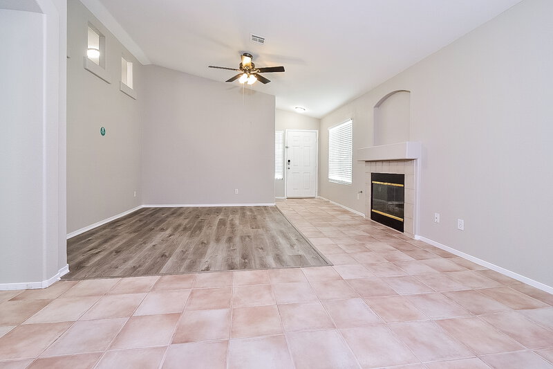 1,985/Mo, 7028 Old Village Ave Las Vegas, NV 89129 Dining Room View