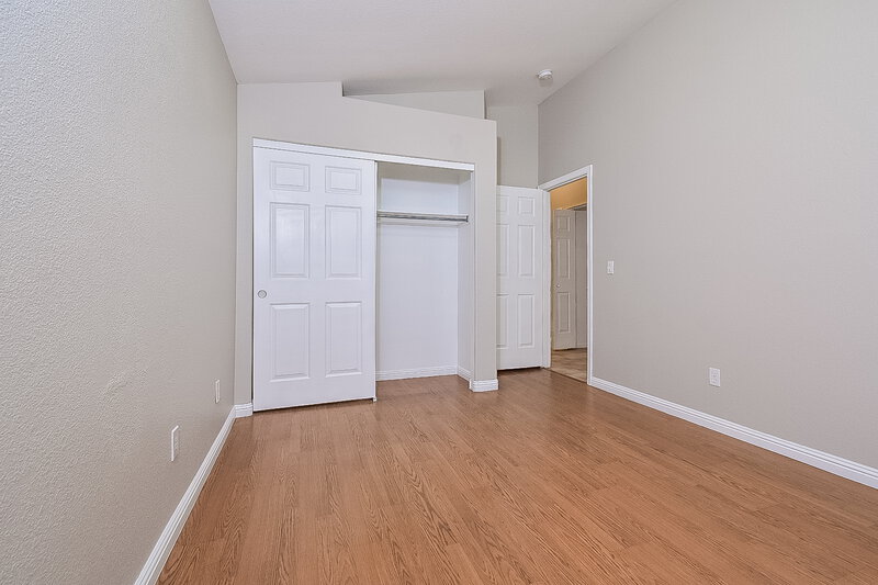 1,985/Mo, 7028 Old Village Ave Las Vegas, NV 89129 Bedroom View 4