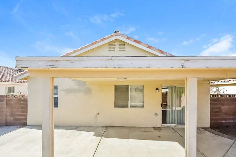 1,985/Mo, 7028 Old Village Ave Las Vegas, NV 89129 Rear View