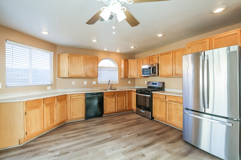 2,345/Mo, 7312 Calvado St Las Vegas, NV 89128 Kitchen View