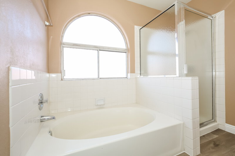 2,345/Mo, 7312 Calvado St Las Vegas, NV 89128 Main Bathroom View 2