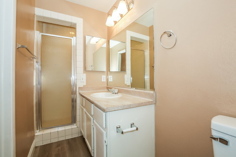2,345/Mo, 7312 Calvado St Las Vegas, NV 89128 Bathroom View 2