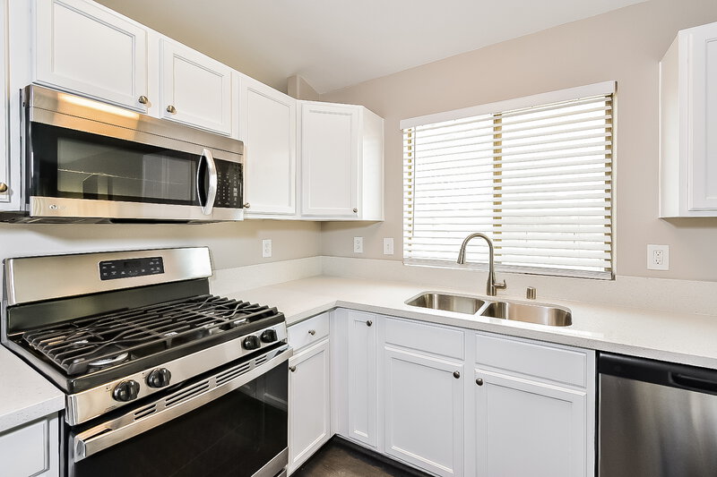 1,945/Mo, 7848 Quill Gordon Ave Las Vegas, NV 89149 Kitchen View