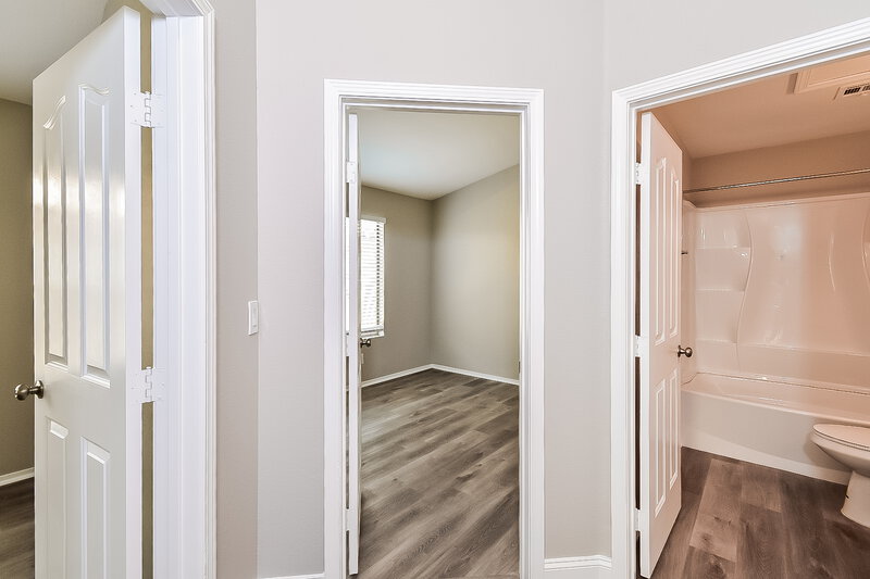 1,945/Mo, 7848 Quill Gordon Ave Las Vegas, NV 89149 Hallway View