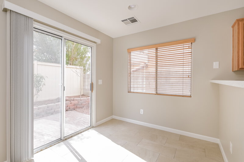 1,940/Mo, 10603 Pueblo Springs St Las Vegas, NV 89183 Dining Room View