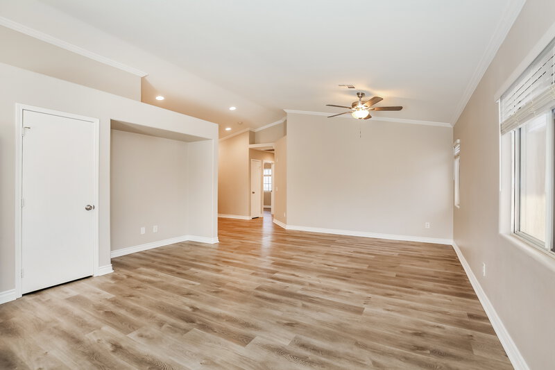 2,035/Mo, 5317 Creeping Ivy Ct North Las Vegas, NV 89031 Living Room View 3