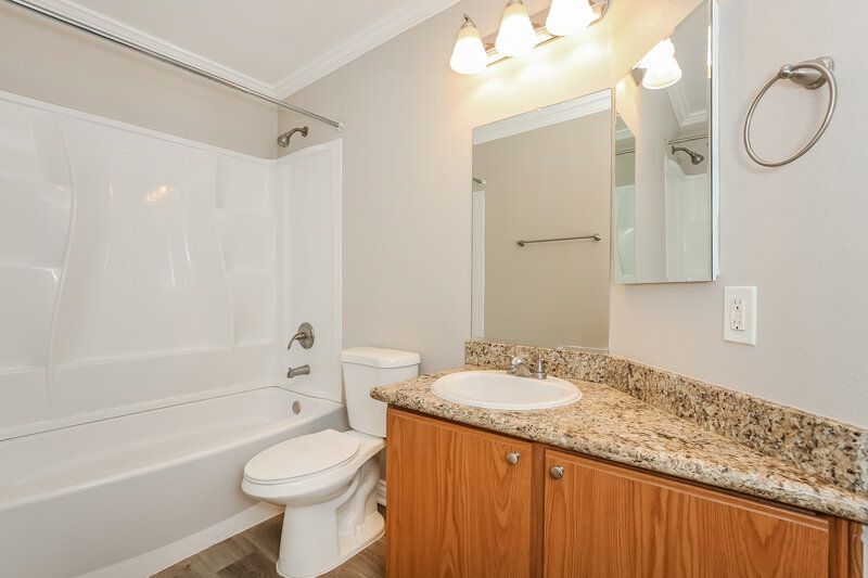 2,035/Mo, 5317 Creeping Ivy Ct North Las Vegas, NV 89031 Bathroom View