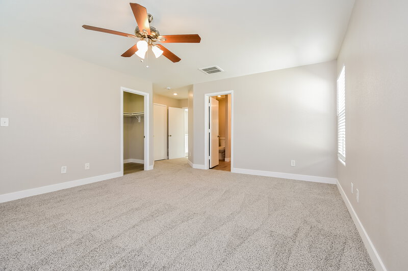 2,570/Mo, 5025 Whistling Acres Ave Las Vegas, NV 89131 Main Bedroom View 2
