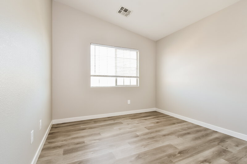 2,300/Mo, 7661 Rainbow Cove Dr Las Vegas, NV 89131 Bedroom View