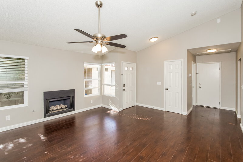 2,045/Mo, 644 Paulson Dr Las Vegas, NV 89123 Living Room View 3