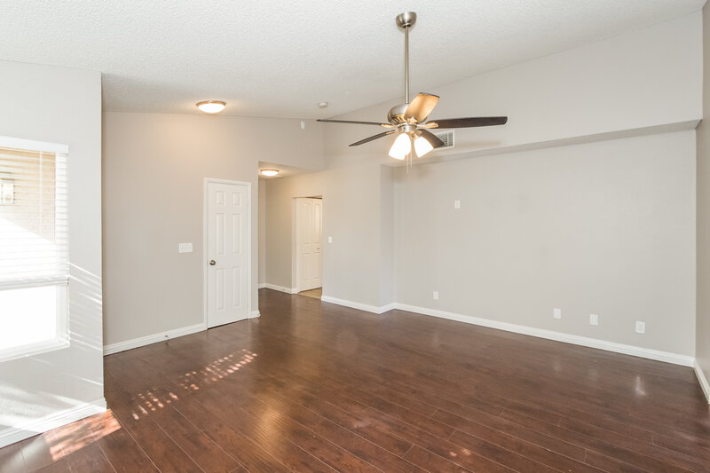 2,045/Mo, 644 Paulson Dr Las Vegas, NV 89123 Living Room View 4