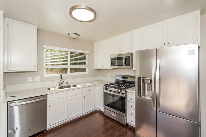 2,045/Mo, 644 Paulson Dr Las Vegas, NV 89123 Kitchen View