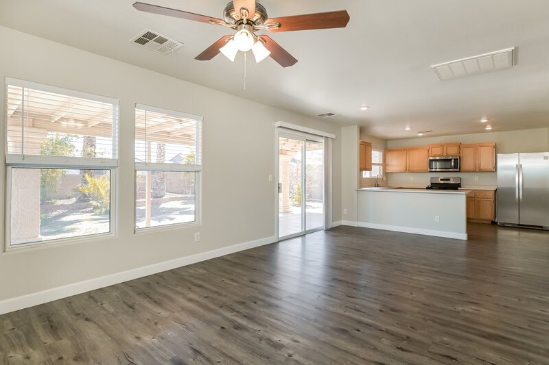 2,545/Mo, 164 White Butte St Henderson, NV 89012 Living Room View