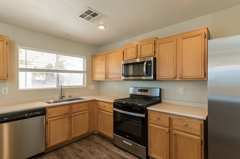 2,545/Mo, 164 White Butte St Henderson, NV 89012 Kitchen View