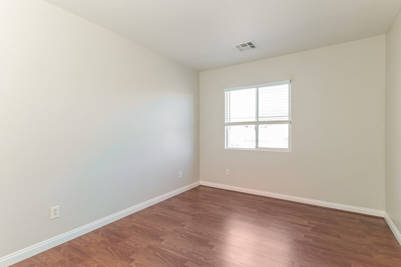 2,545/Mo, 164 White Butte St Henderson, NV 89012 Bedroom View 3