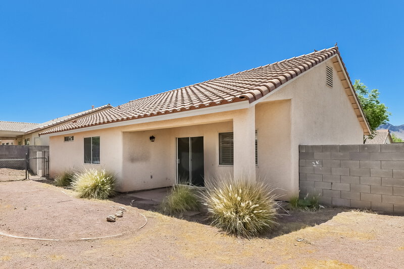 2,050/Mo, 1030 Blue Lantern Dr Henderson, NV 89015 Rear View