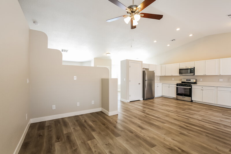 1,860/Mo, 330 Casa del Norte Dr North Las Vegas, NV 89031 Living Room View