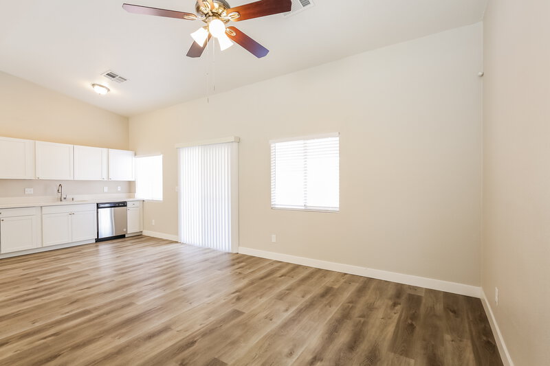 1,860/Mo, 330 Casa del Norte Dr North Las Vegas, NV 89031 Living Room View 2