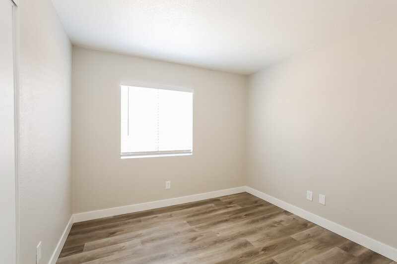 1,860/Mo, 330 Casa del Norte Dr North Las Vegas, NV 89031 Bedroom View 2