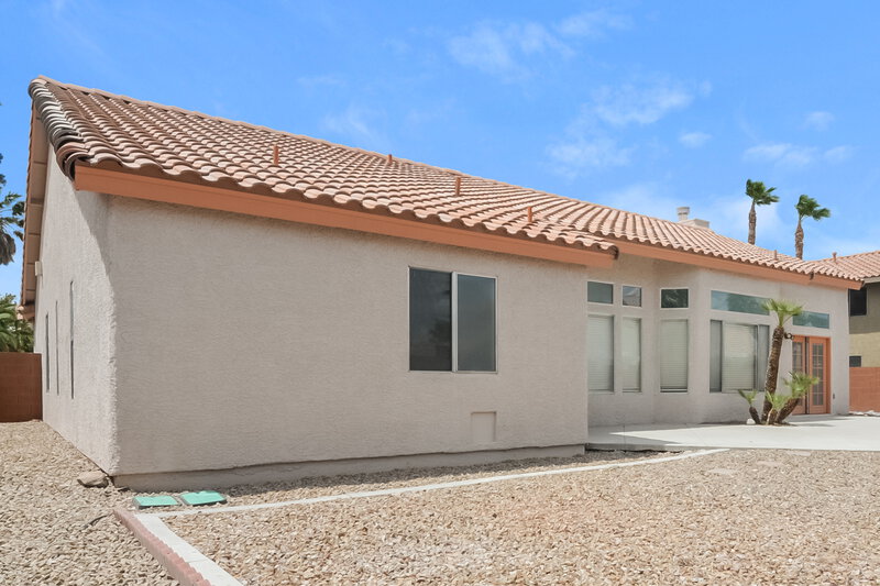 2,295/Mo, 7450 Falcon Rock Dr Las Vegas, NV 89123 Rear View 2