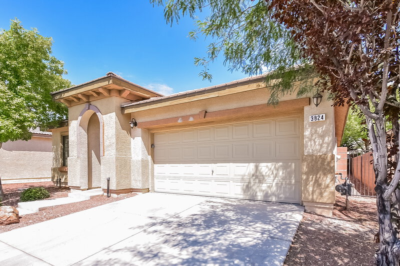 1,910/Mo, 3824 Helens Pouroff Ave North Las Vegas, NV 89085 Front View