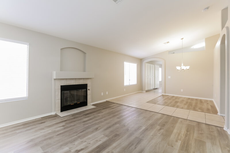 2,045/Mo, 7113 Junction Village Ave Las Vegas, NV 89129 Living Room View