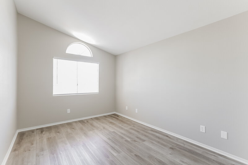 2,045/Mo, 7113 Junction Village Ave Las Vegas, NV 89129 Living Room View 2