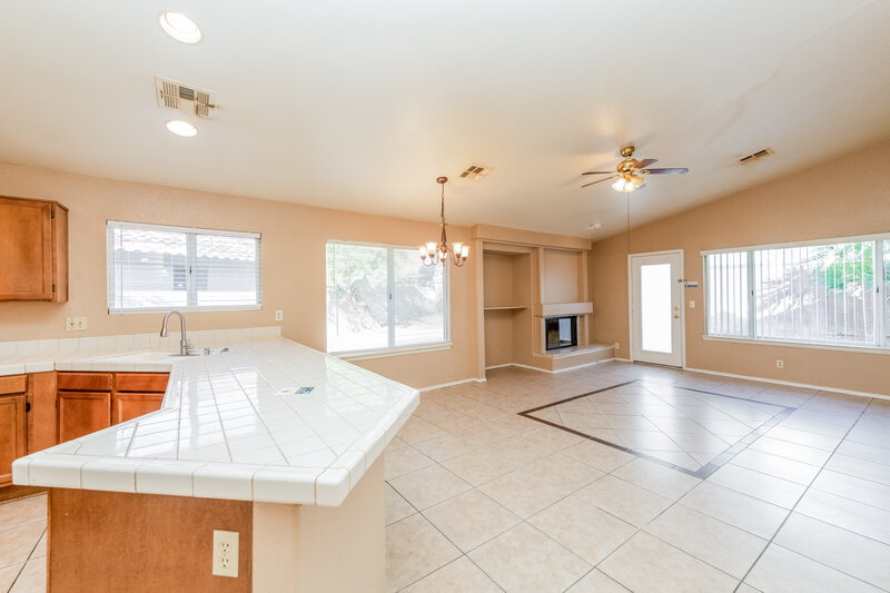 1,970/Mo, 1612 Rio Bravo Dr North Las Vegas, NV 89031 Kitchen View