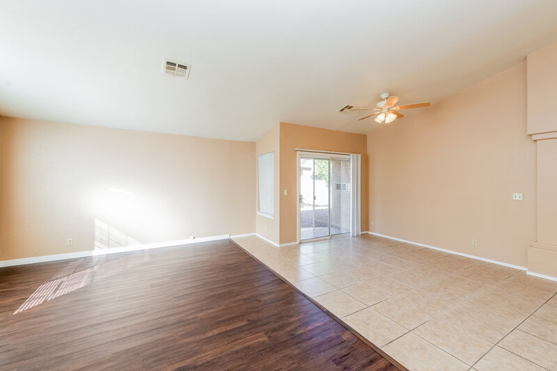 1,970/Mo, 1612 Rio Bravo Dr North Las Vegas, NV 89031 Family Room View
