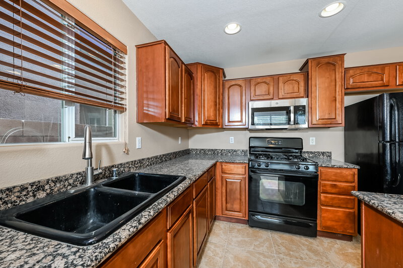 2,030/Mo, 7648 Lookout Hill St Las Vegas, NV 89149 Kitchen View 2