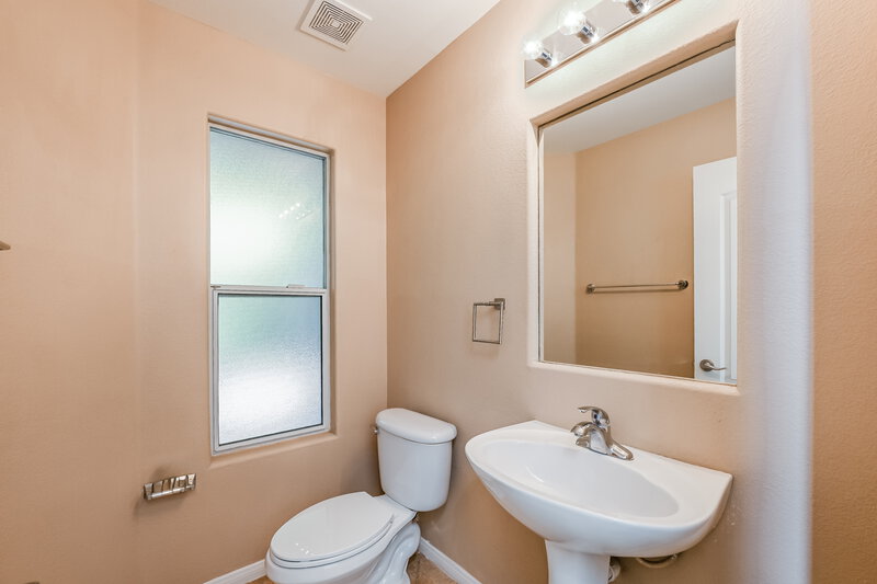 2,030/Mo, 7648 Lookout Hill St Las Vegas, NV 89149 Bathroom View 2