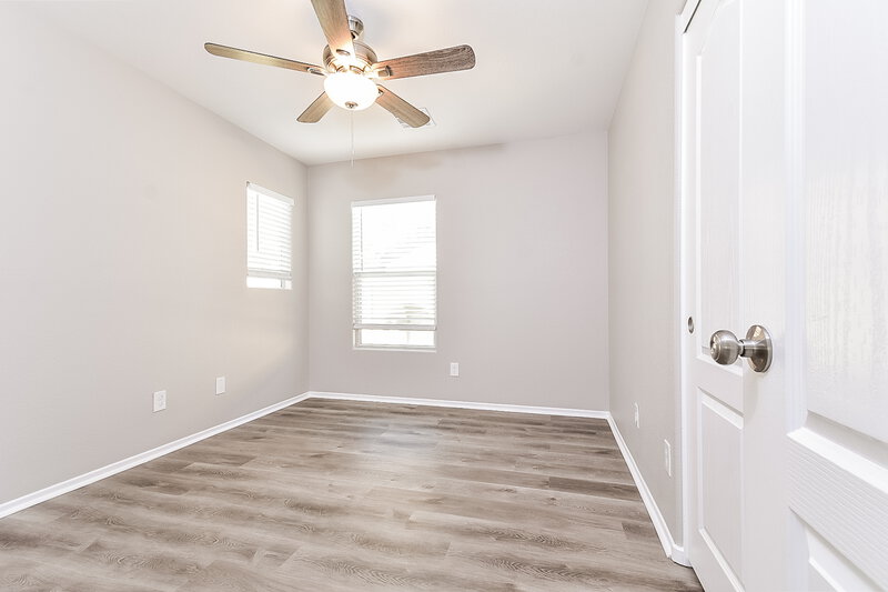 2,285/Mo, 7620 Emerald Ridge Ct Las Vegas, NV 89129 Bedroom View 2