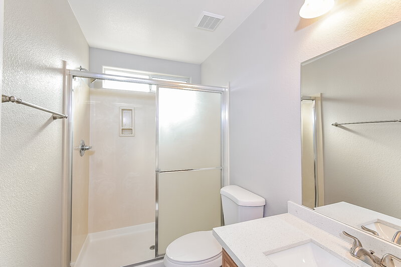 2,285/Mo, 7620 Emerald Ridge Ct Las Vegas, NV 89129 Bathroom View