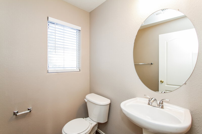 2,020/Mo, 11663 Rossovino St Las Vegas, NV 89183 Bathroom View 2