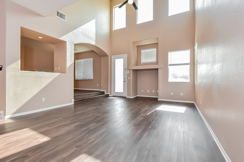 2,150/Mo, 7004 Bisoni St Las Vegas, NV 89149 Living Room View