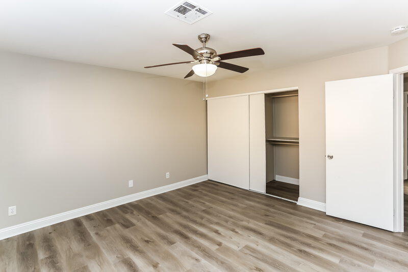 2,100/Mo, 4137 Glenfield Cir Las Vegas, NV 89129 Bedroom View 2