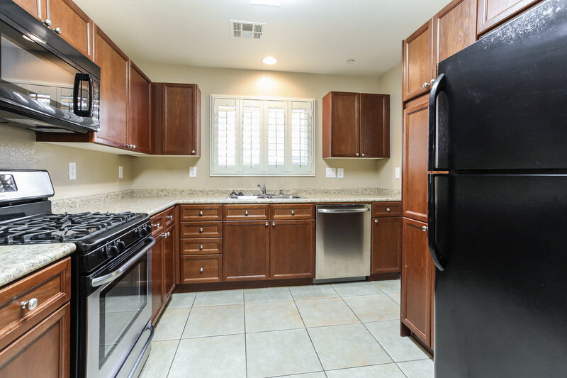 1,800/Mo, 9164 Decorative Ct Las Vegas, NV 89149 Kitchen View