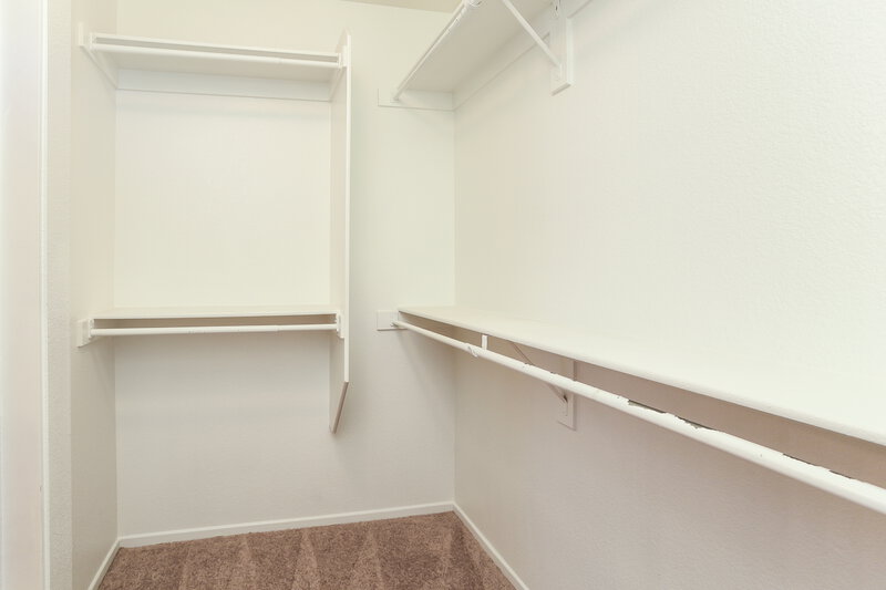 1,800/Mo, 9164 Decorative Ct Las Vegas, NV 89149 Walk In Closet View