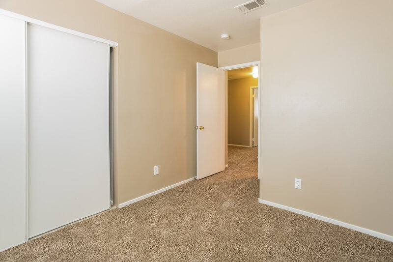 1,770/Mo, 2025 Falcon Crest Ave North Las Vegas, NV 89031 Bedroom View 2