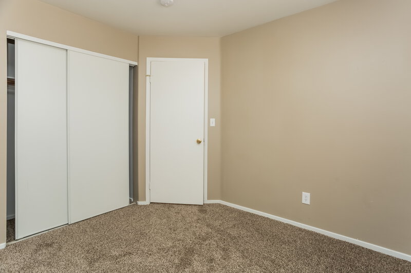 1,770/Mo, 2025 Falcon Crest Ave North Las Vegas, NV 89031 Bedroom View 4