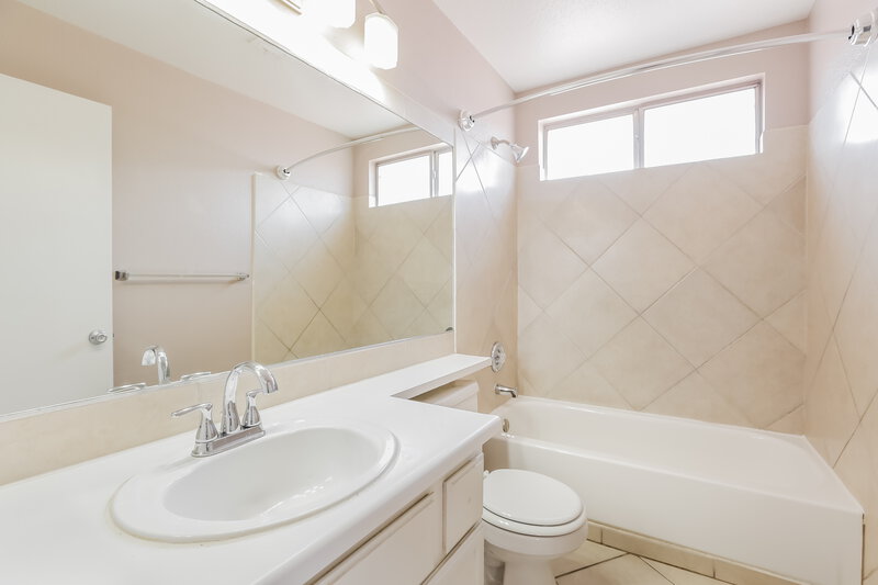2,045/Mo, 4108 Compass Rose Way Las Vegas, NV 89108 Bathroom View