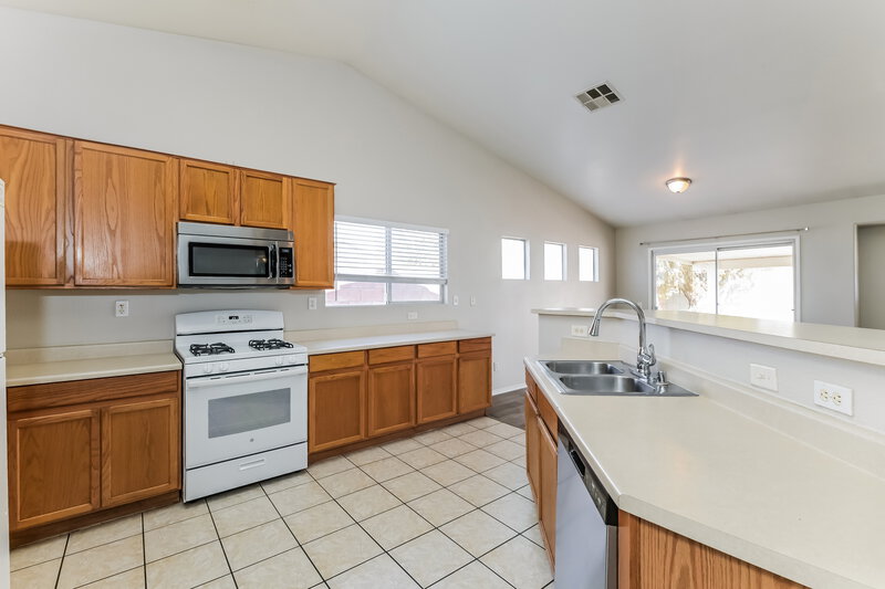 2,145/Mo, 4738 Zia Ridge St North Las Vegas, NV 89031 Kitchen View 2
