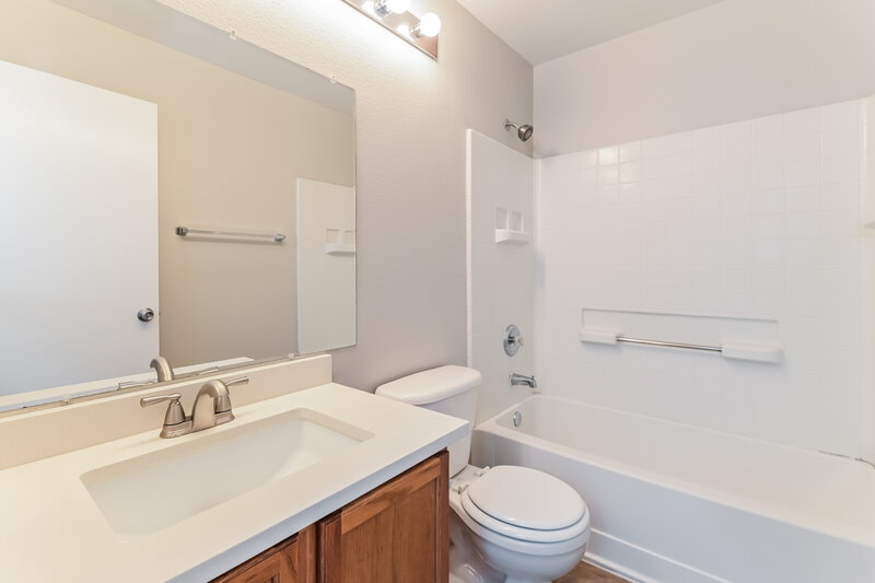 2,145/Mo, 4738 Zia Ridge St North Las Vegas, NV 89031 Bathroom View