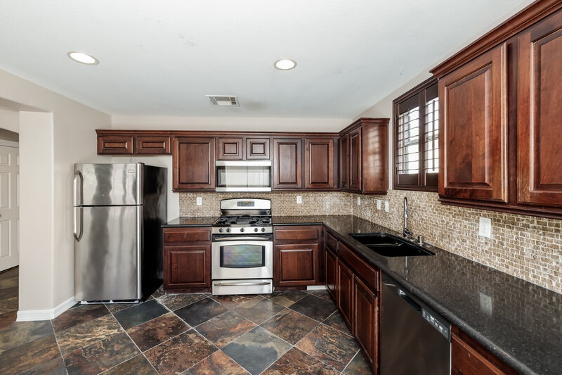 2,400/Mo, 2545 Wild Ambrosia Ave Henderson, NV 89074 Kitchen View