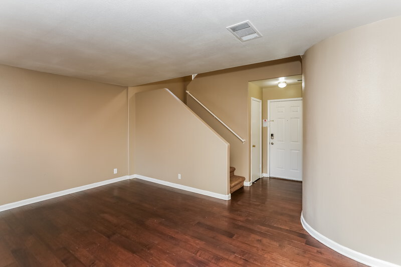 1,950/Mo, 7232 Pinon Crest Ct Las Vegas, NV 89131 Living Room View 3