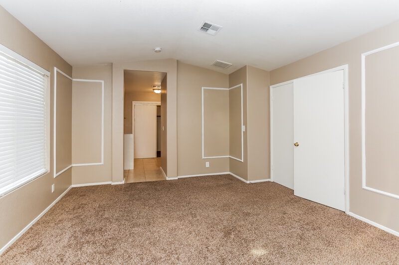 1,950/Mo, 7232 Pinon Crest Ct Las Vegas, NV 89131 Main Bedroom View 2